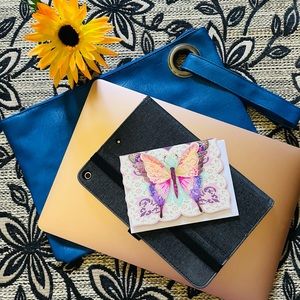 NEW Stylish Blue Leather Pouch Clutch Wristlet